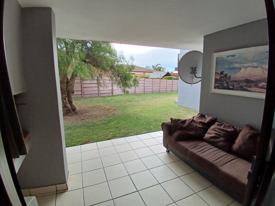 2 Bedroom Property for Sale in Hartenbos Central Western Cape